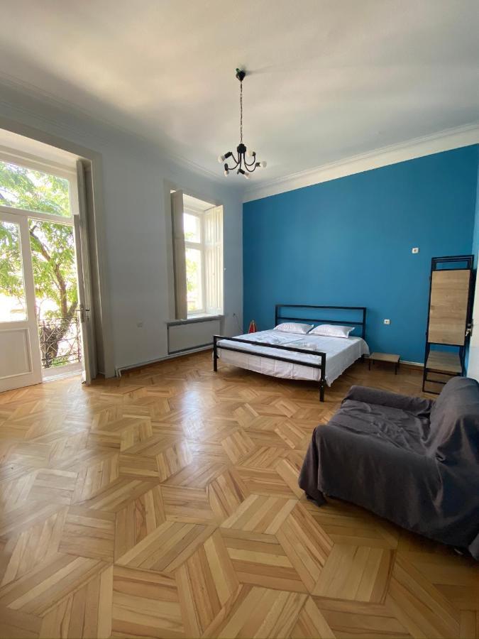 Apartamento Red Door Tiflis Exterior foto